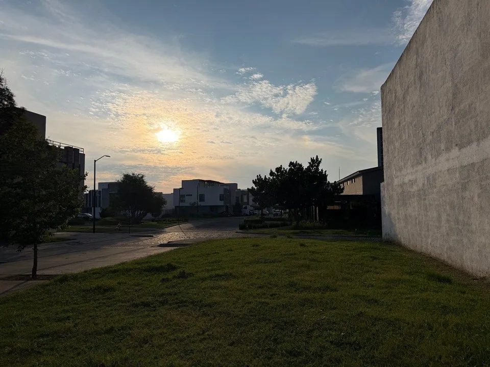 Terreno en esquina en Punto Sur Este
