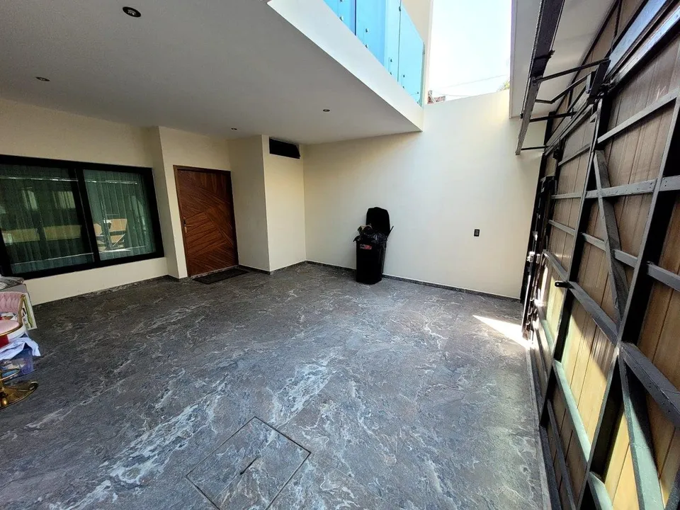 Foto 2 de Casa en Renta amueblada cerca del ITESO y Periférico Sur | Con Roof Garden