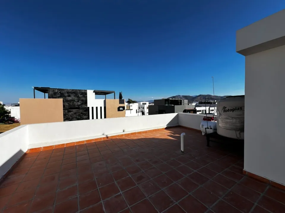 Foto 4 de Casa en venta en AV ALAMEDA PUNTO SUR , PUNTO SUR I , TLAJOMULCO