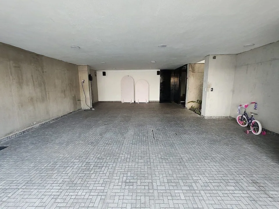 Foto 4 de SE VENDE INCREIBLE Y GRANDE CASA EN PAISAJES DEL TESORO