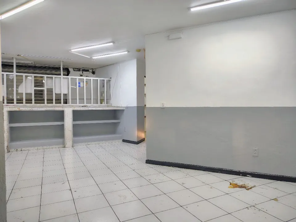 Foto 7 de Local Comercial en venta y renta en Avenida De La Cruz, San Vicente , Guadalajara