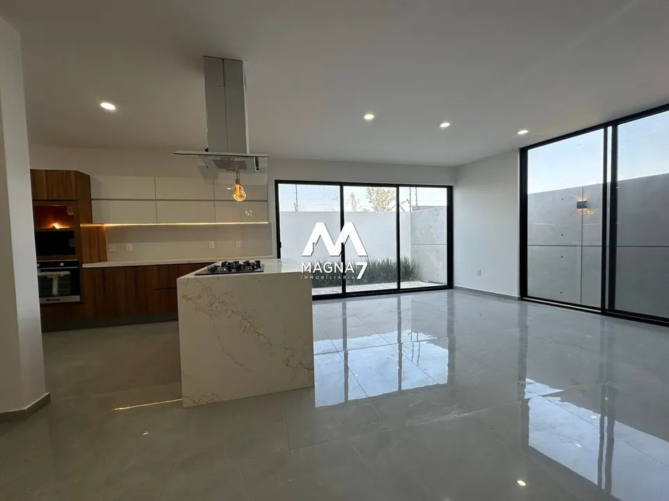 Foto 5 de VENTA CASA SOLARES PRIVANZA