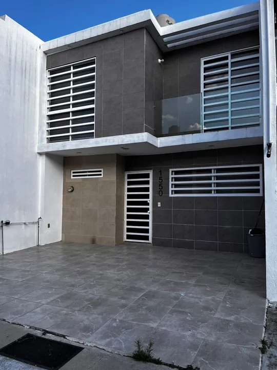 Foto 2 de CASA EN RENTA EN LUNA BOSQUE, EL FORTIN $13,500