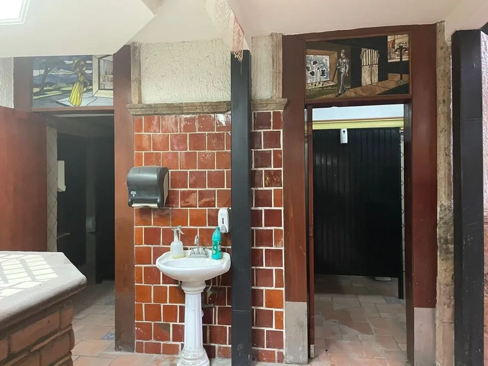 Foto 2 de Casa en venta con uso de suelo en el Centro, Zona Santuario, Guadalajara