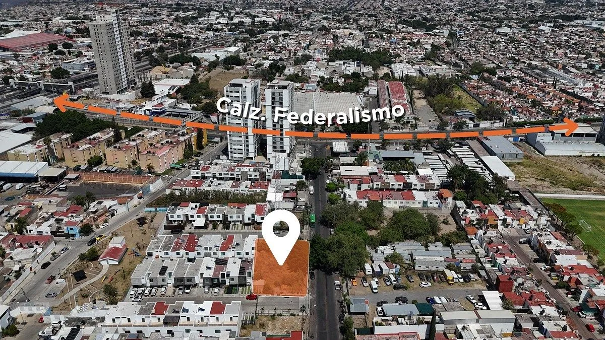 Foto 2 de Terreno en Venta en Atemajac del Valle - Obreros de Cananea