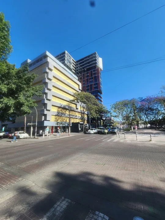Foto 2 de Oficina en col. Americana sobre Av. Chapultepec en Renta