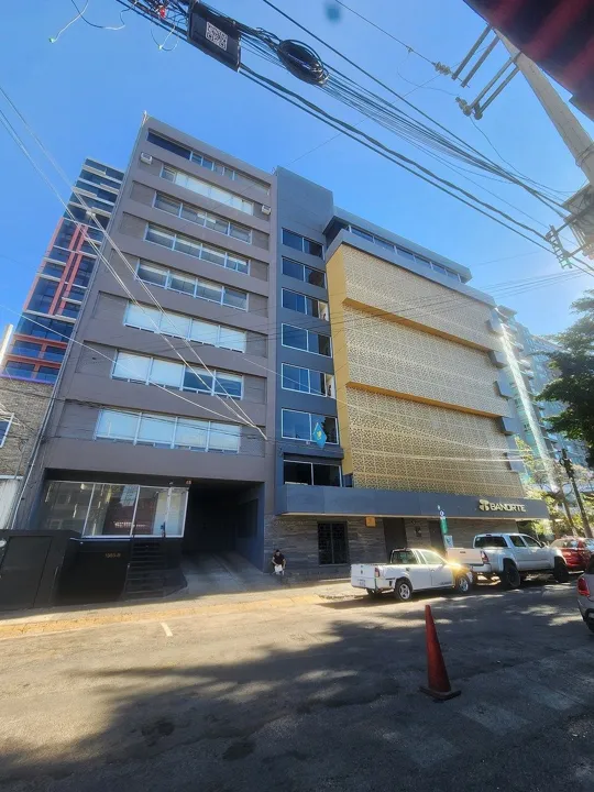 Foto 4 de Oficina en col. Americana sobre Av. Chapultepec en Renta