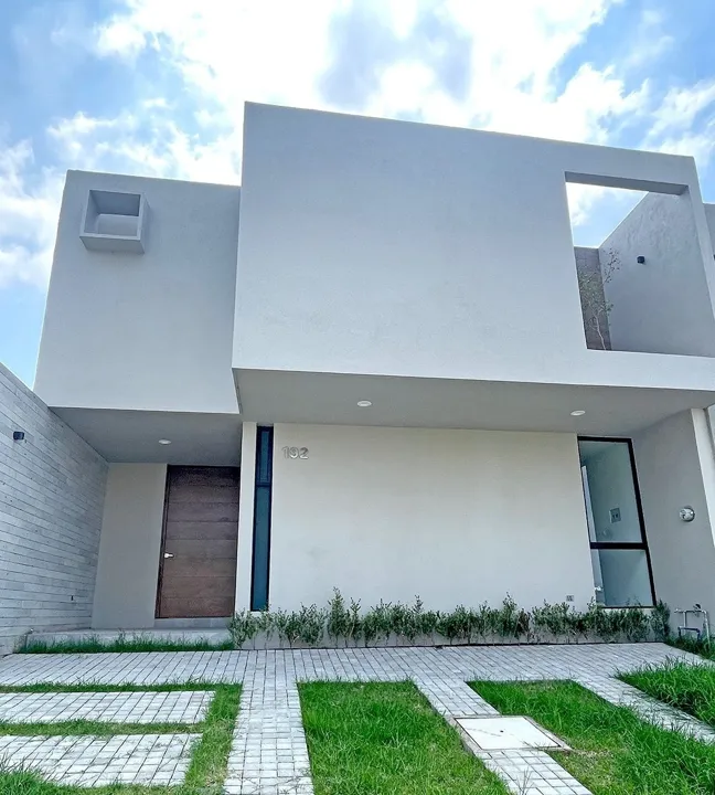 RESIDENCIA EN VENTA EN VALLE IMPERIAL