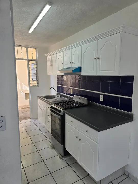 Foto 4 de Casa en Renta en Las Águilas sobre avenida