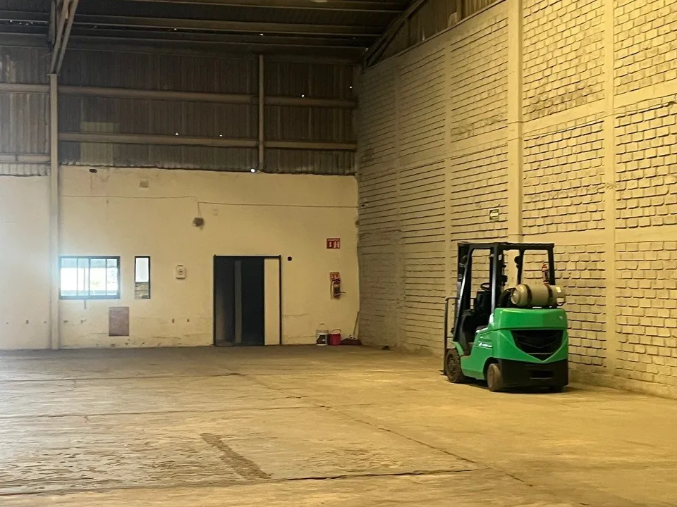 Foto 4 de Bodega industrial en renta 800 m²/525 m2 sobre Periférico Sur,  Toluquilla Tlaq