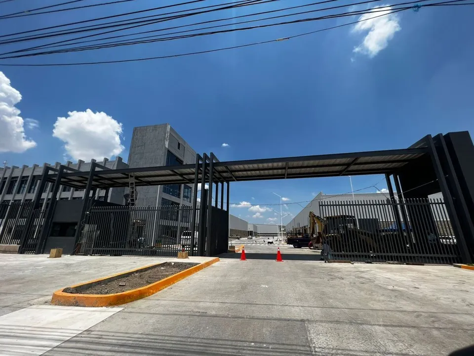 Bodega NUEVA en Renta en Álamo Industrial a 3 min de Calz Lázaro Cárdenas