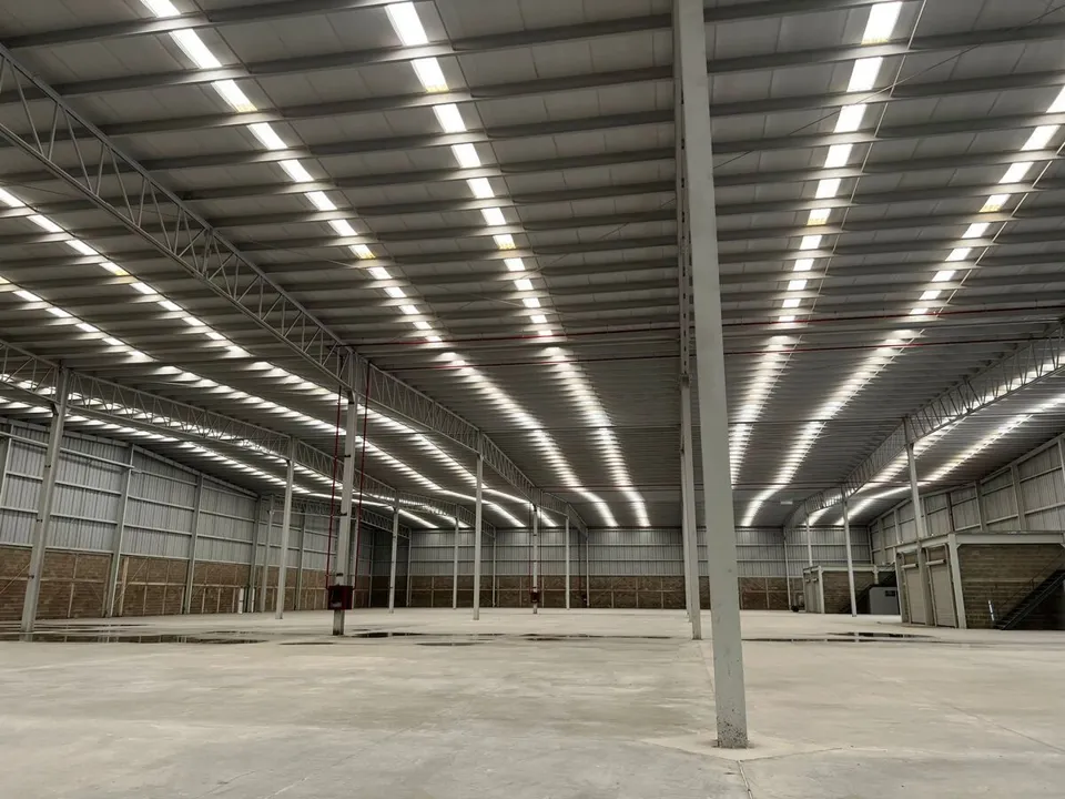Foto 9 de Bodega NUEVA en Renta en Álamo Industrial a 3 min de Calz Lázaro Cárdenas