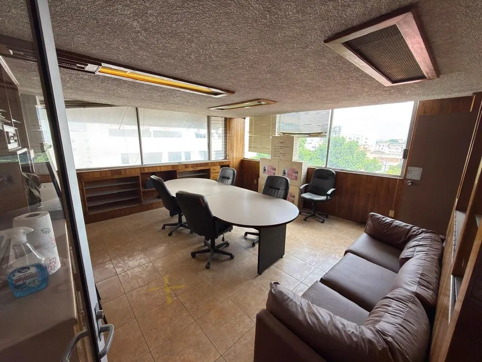 Oficina en Renta en Zona Centro Guadalajara | 130 m², Opción Amueblada