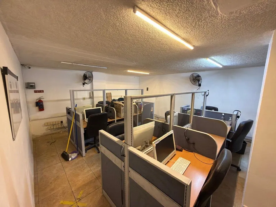 Foto 3 de Oficina en Renta en Zona Centro Guadalajara | 130 m², Opción Amueblada