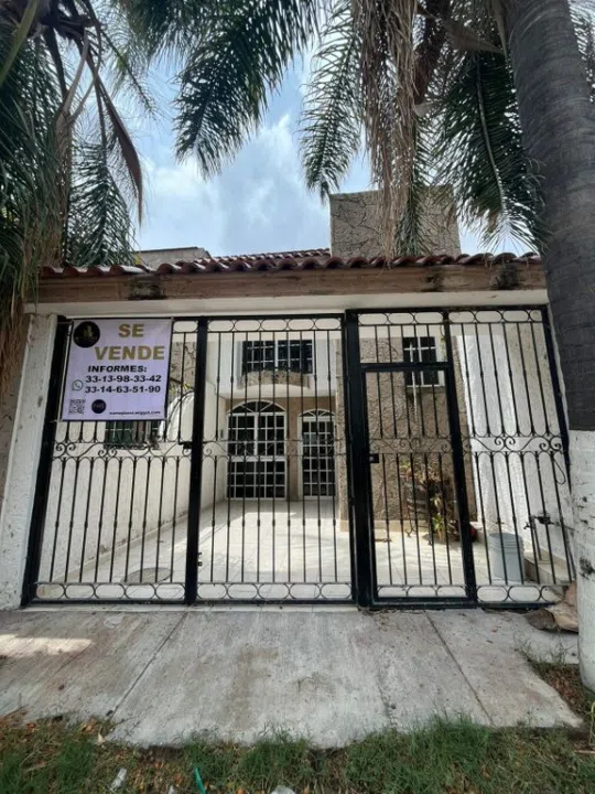 Casa en venta en Los Cajetes cerca del ITESO