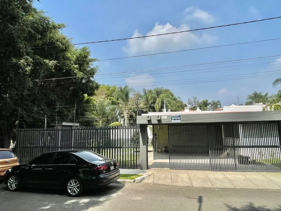 Foto 4 de Se renta oficina totalmente remodelada en Chapalita, 6 H, 6.5 B