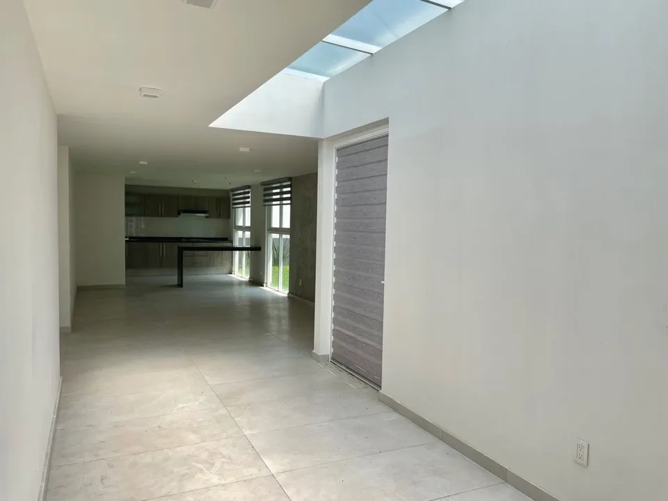 Foto 7 de Se renta oficina totalmente remodelada en Chapalita, 6 H, 6.5 B