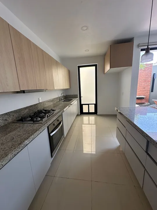Foto 7 de Casa en Venta en Casa Fuerte - Coto Baluarte