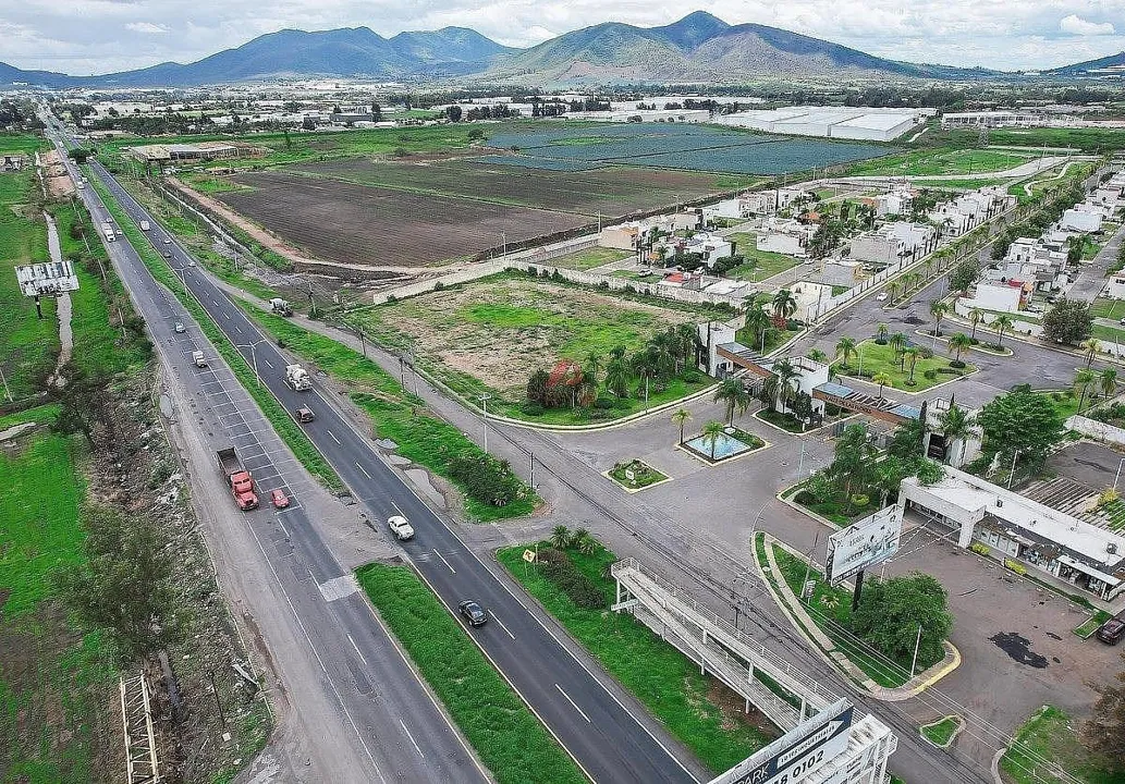 Foto 4 de Terrenos en venta Valle de las Flores Guadalajara | Crédito INFONAVIT y Bancario