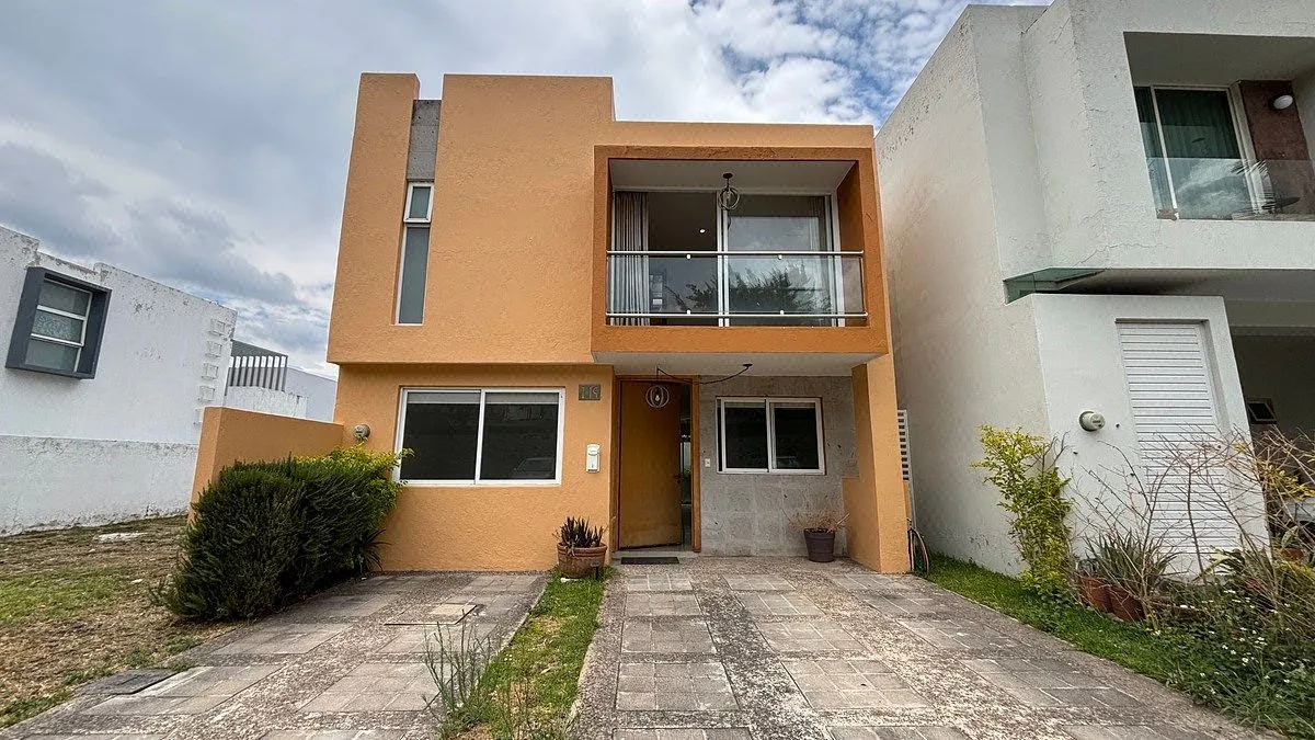 RENTA Casa en Condominio BOSQUE REAL