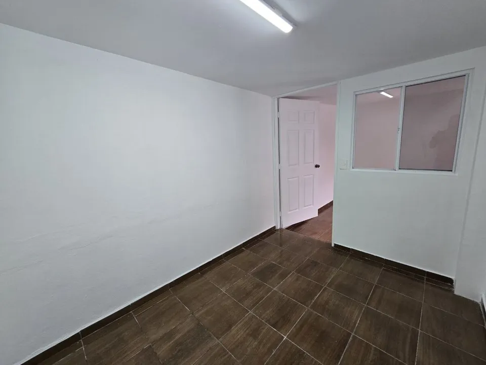 Foto 4 de Oficinas en Renta en Calle Perla, Loma Bonita Zapopan
