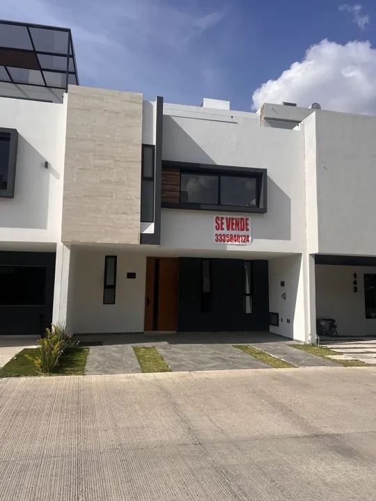 Casa Cerezo