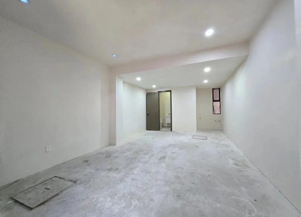 Foto 3 de Local Comercial en venta en Herrera Y Cairo, Santa Teresita, Guadalajara