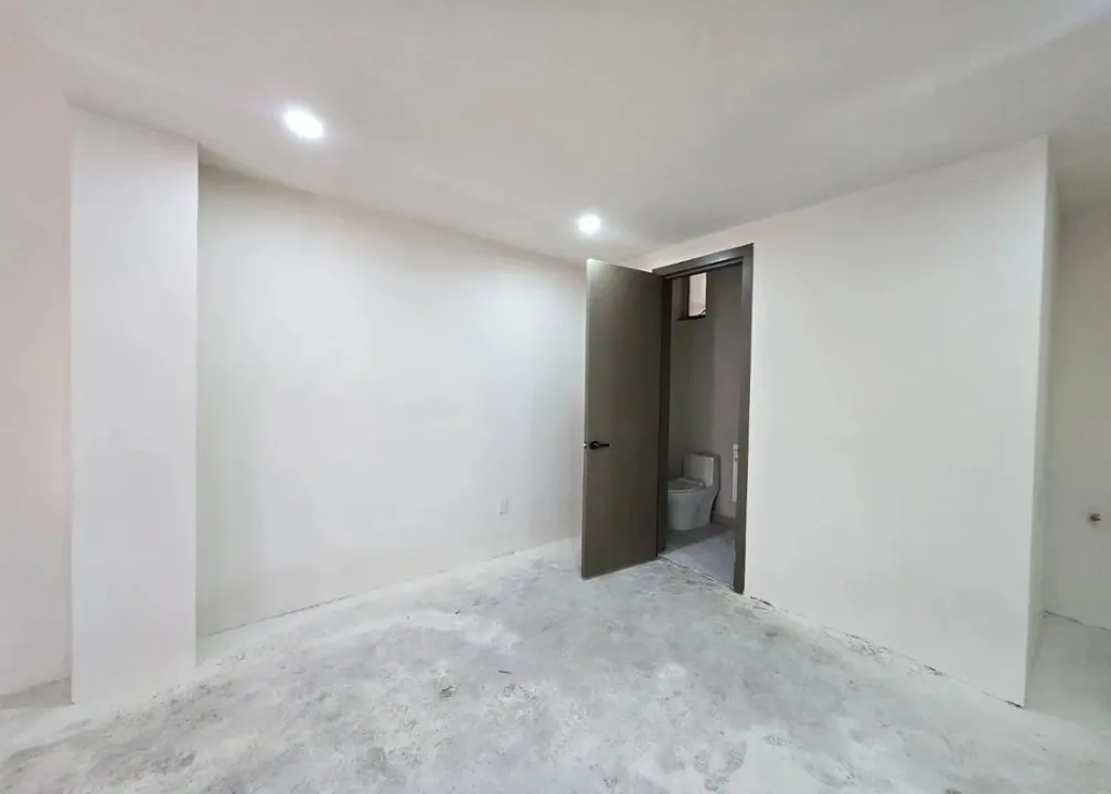 Foto 6 de Local Comercial en venta en Herrera Y Cairo, Santa Teresita, Guadalajara