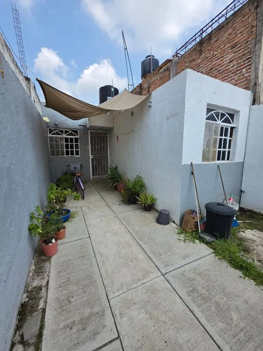 Foto 2 de 🏡 Casa de Una Planta con Potencial para Ampliación