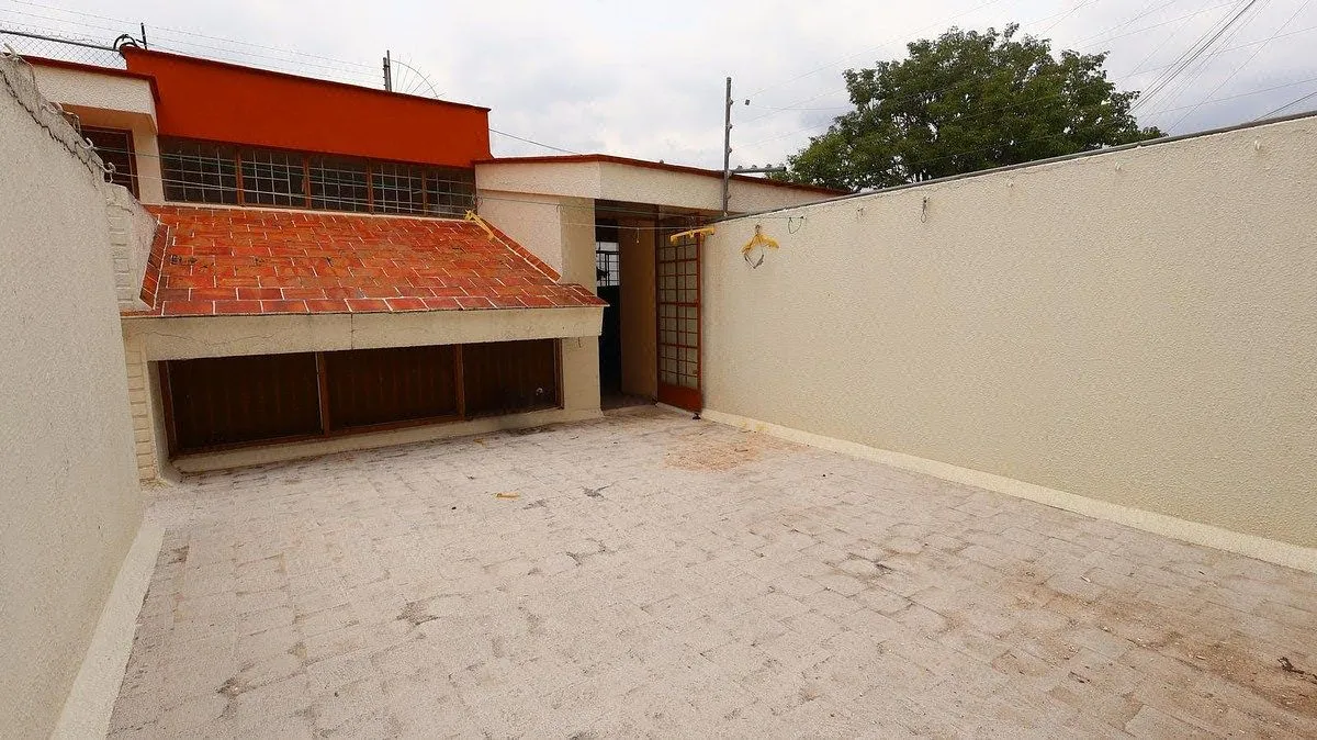 Foto 5 de Casa en Venta, Jardines del Bosque, Guadalajara, Jalisco.