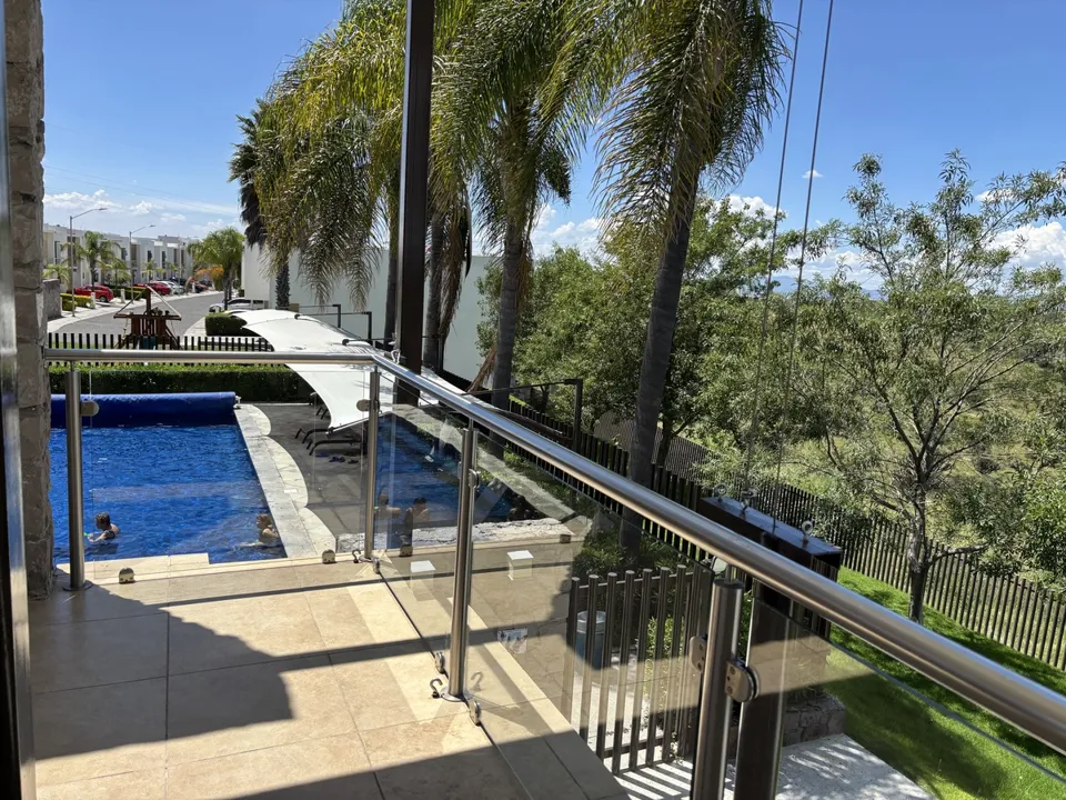 VENTA CASA EN EL MIRADOR CON AMENIDADES