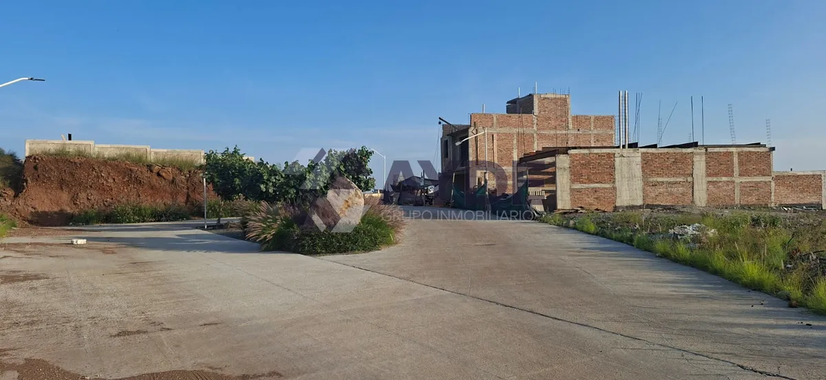 TERRENO EN VENTA EN ZIMALTÁ, TLAQUEPAQUE