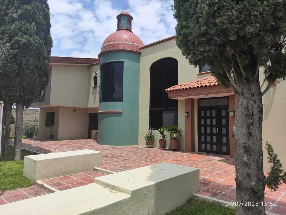 Hermosa Propiedad en San Agustín para Uso Comercial o Habitacional
