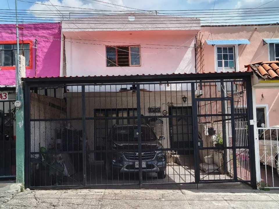 Casa en renta a 2 cuadras de Plaza Revolución