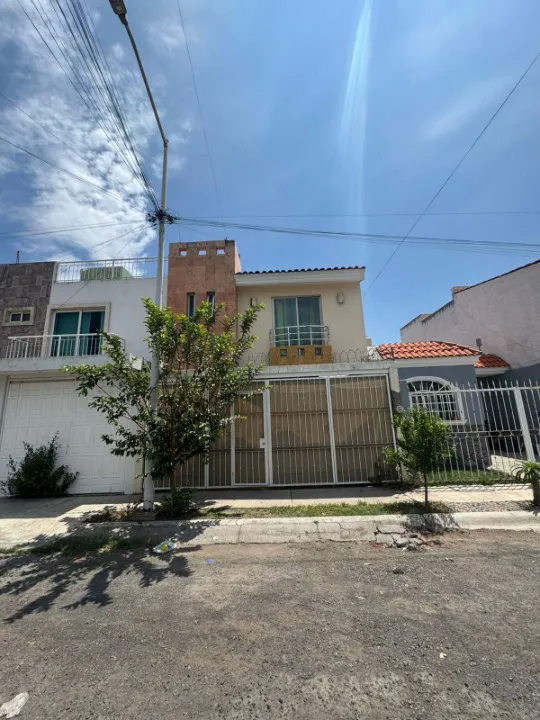 Casa en venta en Privada Barranca Del Oro, Residencial De La Barranca, Guadalajara