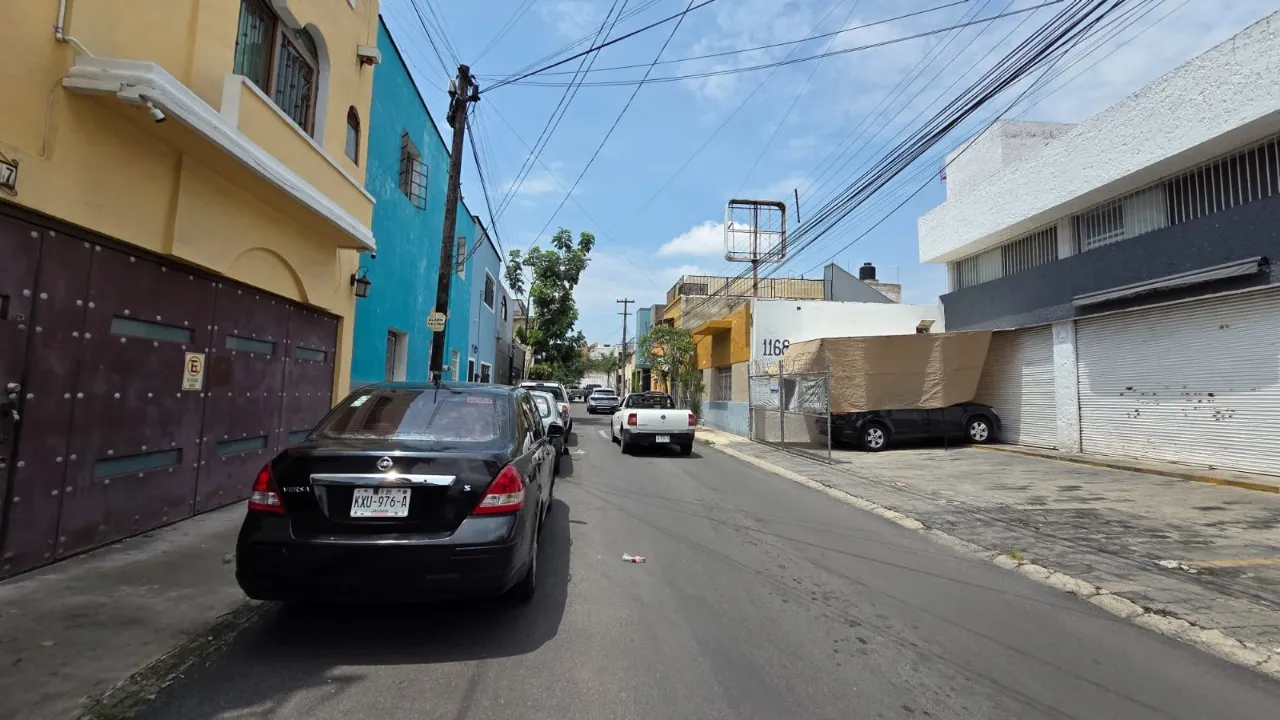Foto 2 de Bodega Comercial en venta en Calle Eulogio Parra, SAGRADA FAMILIA, GUADALAJARA