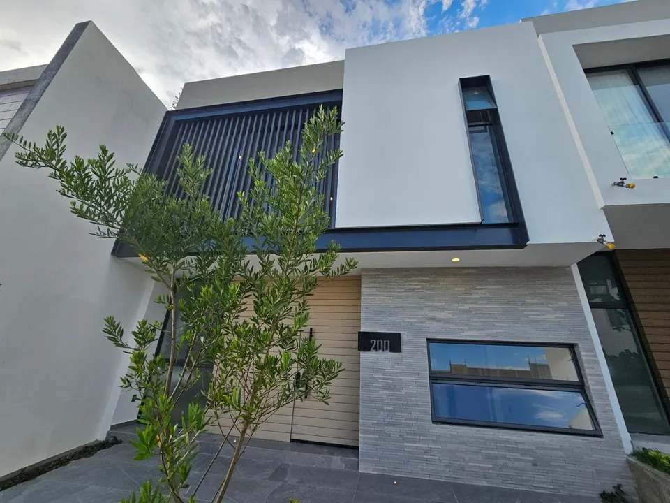Casa a Estrenar en Valle Imperial - Hermosos Acabados