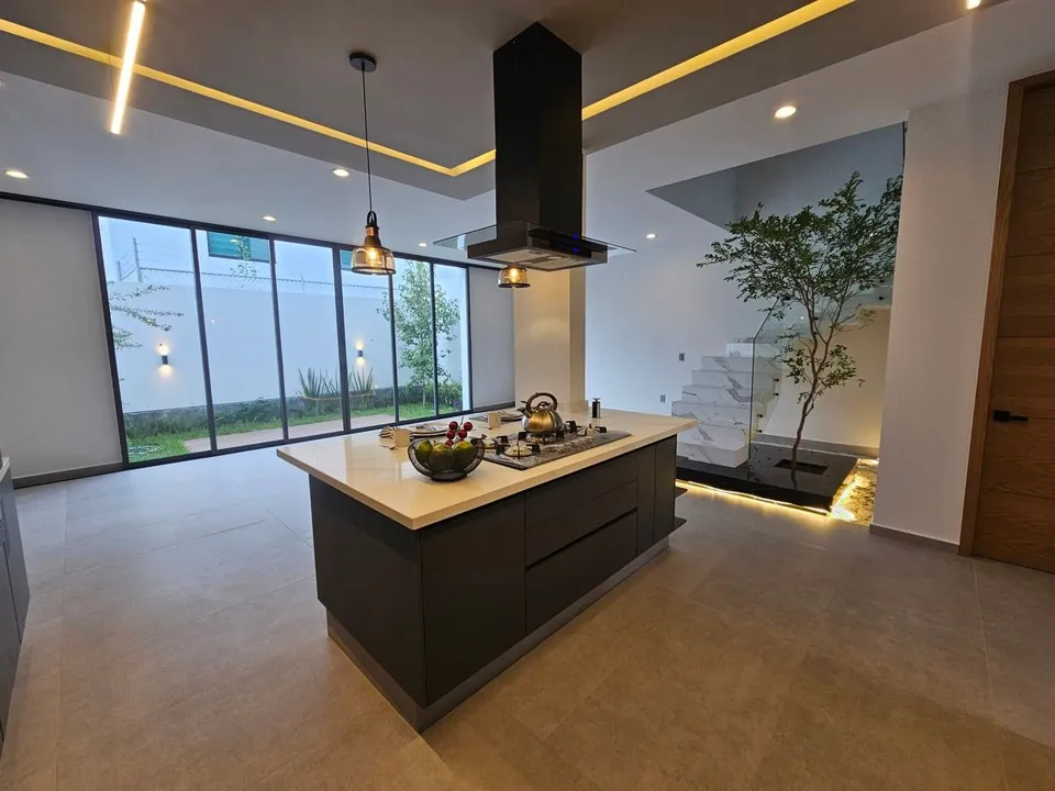Foto 5 de Casa a Estrenar en Valle Imperial - Hermosos Acabados