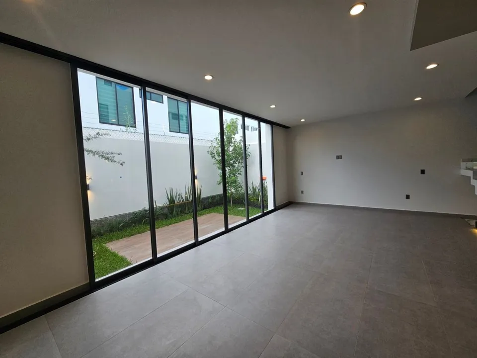 Foto 6 de Casa a Estrenar en Valle Imperial - Hermosos Acabados