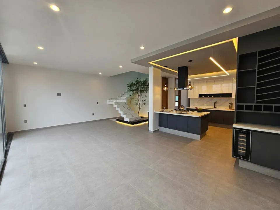 Foto 7 de Casa a Estrenar en Valle Imperial - Hermosos Acabados