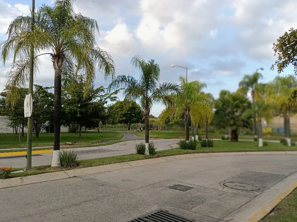 Foto 2 de Casa en venta en paseo de la castilla, residencial san isidro, Zapopan