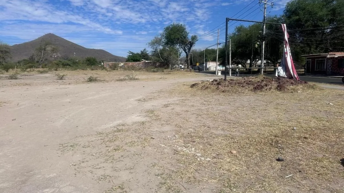 Foto 3 de OPORTUNIDAD DE INVERSION TERRENO COMERCIAL EN GALEANAS RESIDENCIAL EN TLAJOMULCO