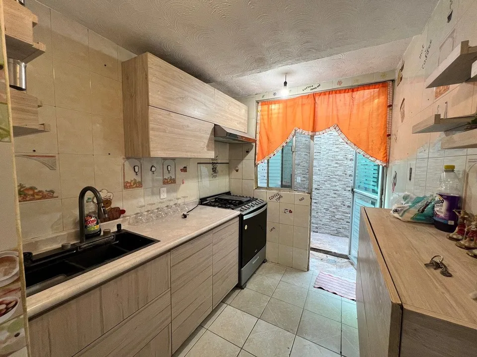 Foto 6 de Casa en venta en Valle Dorado Inn, Tlajomulco | 4 recámaras y sala de TV
